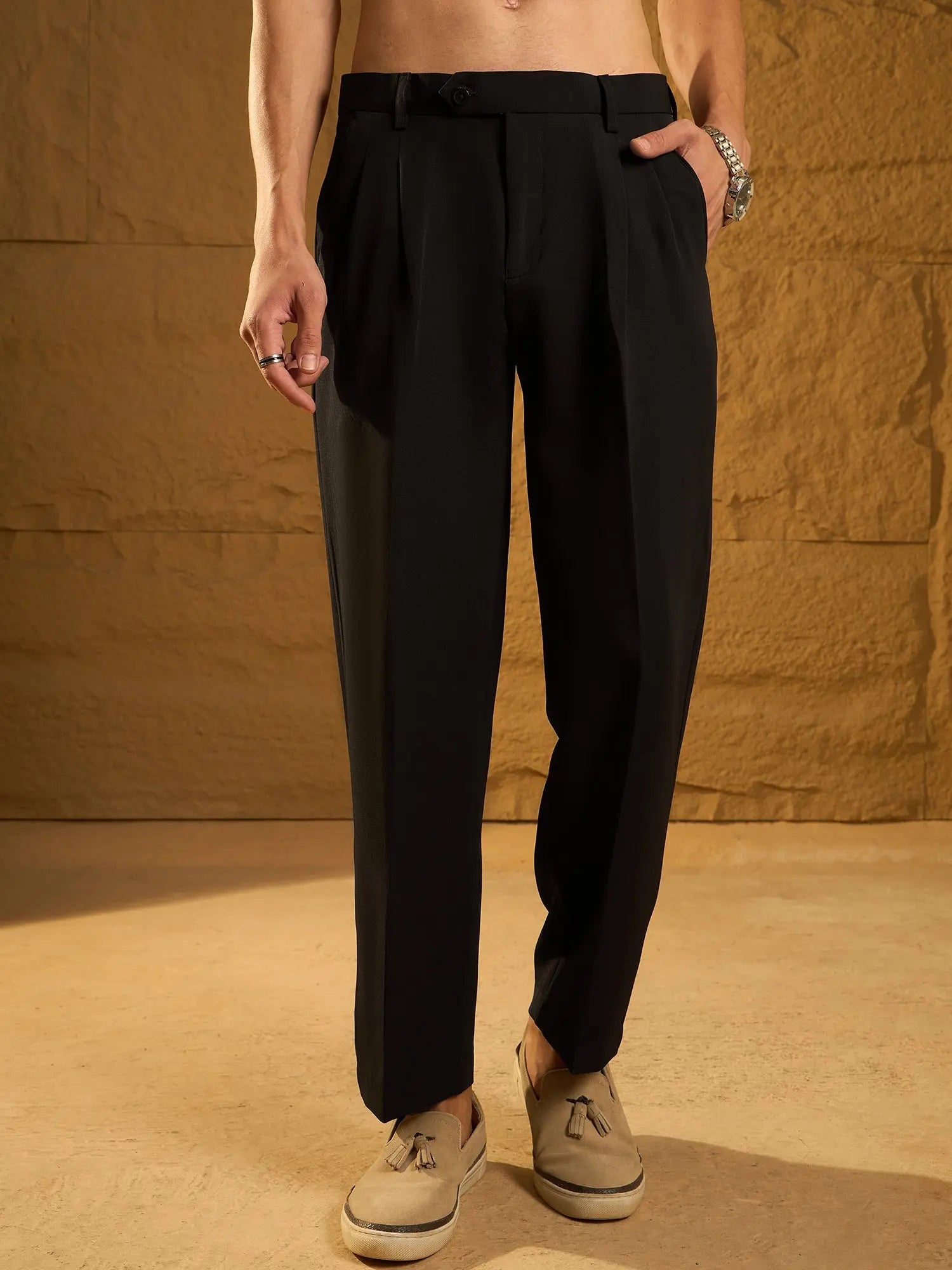 BLACK DOUBLE PLEATED PANT