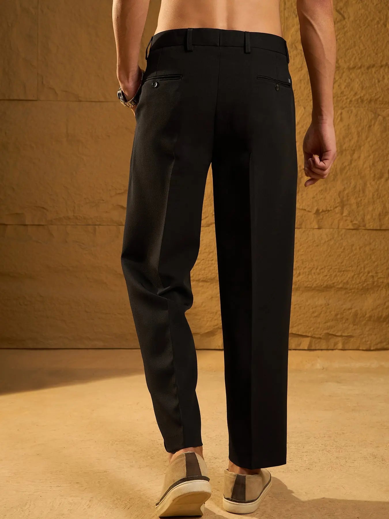 BLACK DOUBLE PLEATED PANT