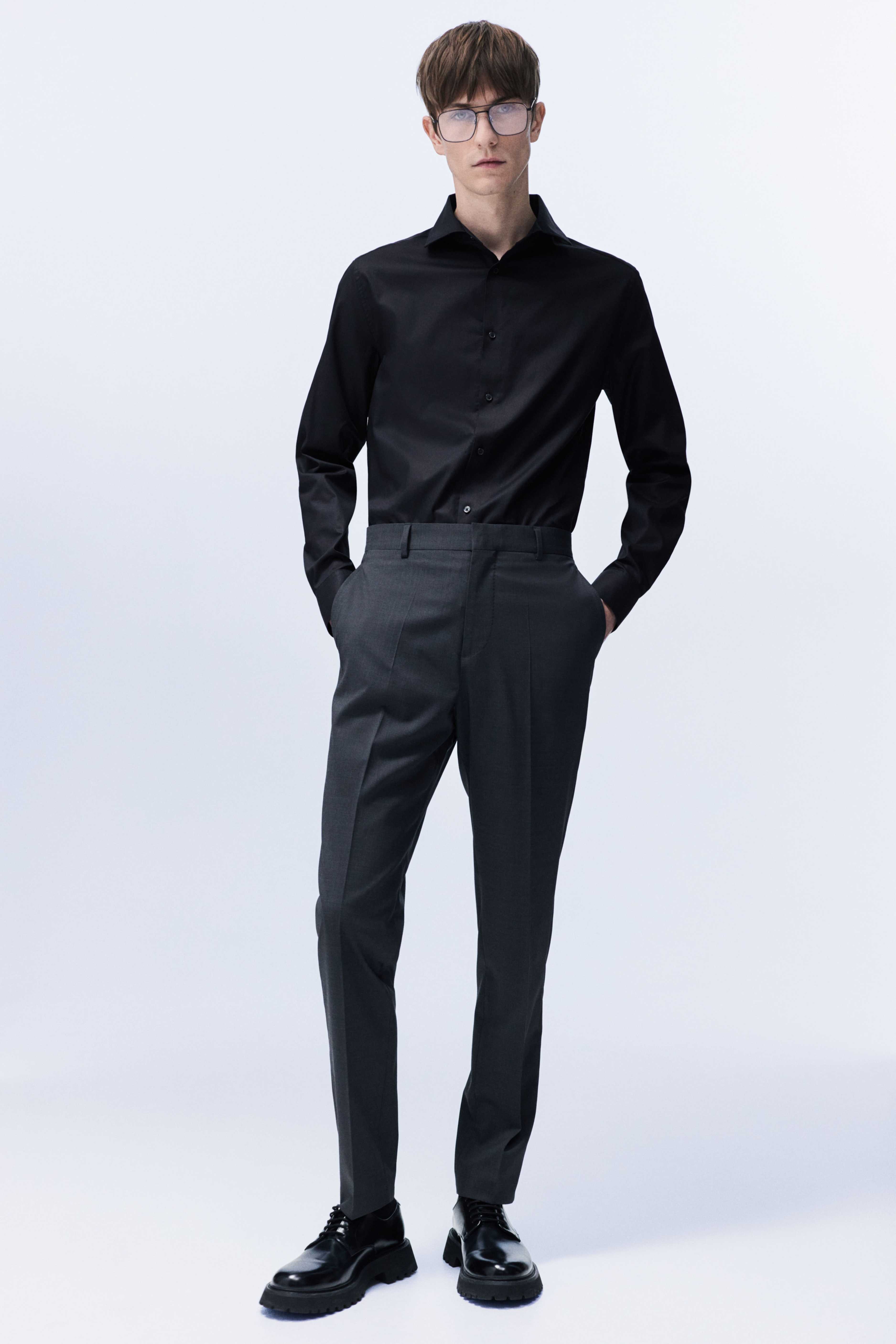 ALL-BLACK COMBO